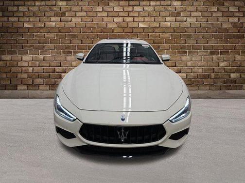 2023 Maserati Ghibli Modena Q4