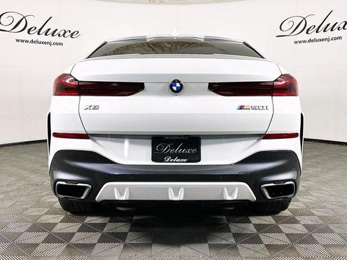 Mineral White Metallic 2021 BMW X6 M50i
