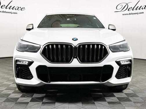 Mineral White Metallic 2021 BMW X6 M50i