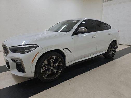 Mineral White Metallic 2021 BMW X6 M50i
