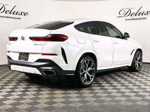 Mineral White Metallic 2021 BMW X6 M50i