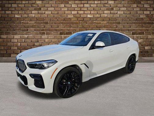 Mineral White Metallic 2022 BMW X6 xDrive40i