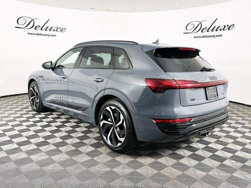 2024 Audi Q8 e-tron Premium Plus
