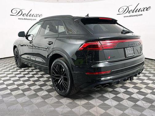 2024 Audi SQ8 4.0T Premium Plus