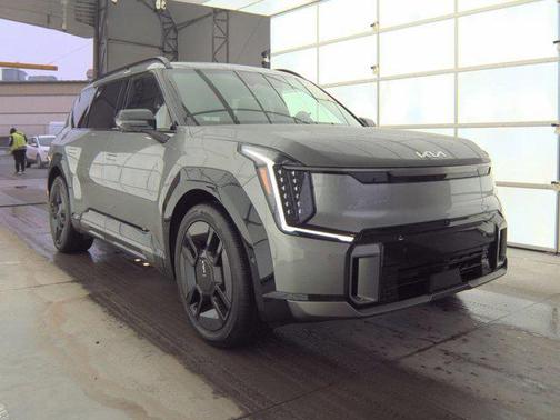 Pebble Gray 2024 Kia EV9 GT-Line