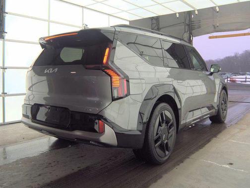 Pebble Gray 2024 Kia EV9 GT-Line