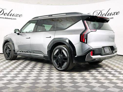 Pebble Gray 2024 Kia EV9 GT-Line