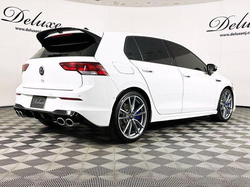 2024 Volkswagen Golf R 2.0T Manual