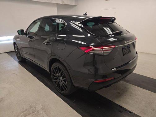 2023 Maserati Levante Modena