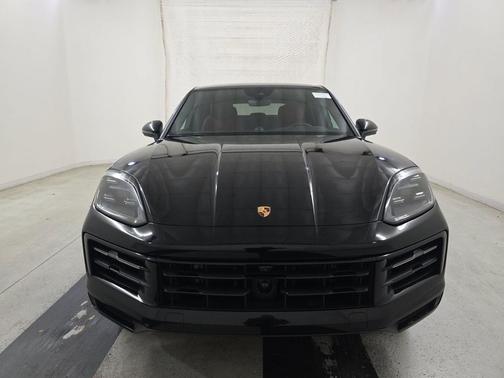Black 2024 Porsche Cayenne Cayenne
