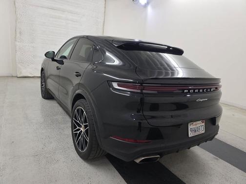 Black 2024 Porsche Cayenne Cayenne