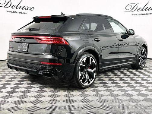 2023 Audi RS Q8 4.0T