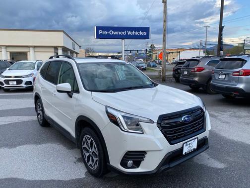 2022 Subaru Forester Premium