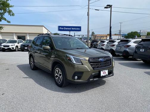 2022 Subaru Forester Premium