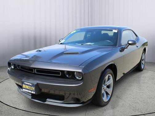 2016 Dodge Challenger SXT