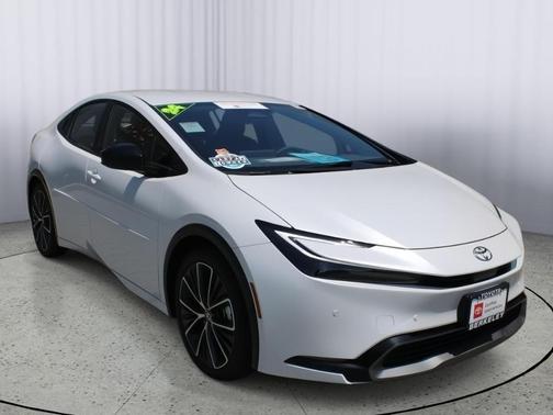 2024 Toyota Prius XLE