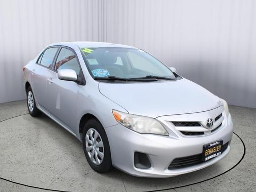 2011 Toyota Corolla LE
