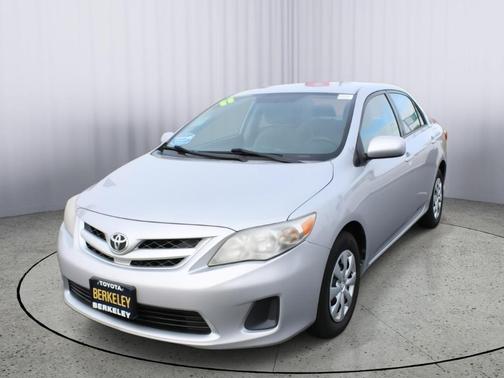 2011 Toyota Corolla LE
