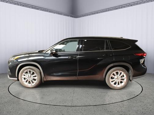 2022 Toyota Highlander Limited