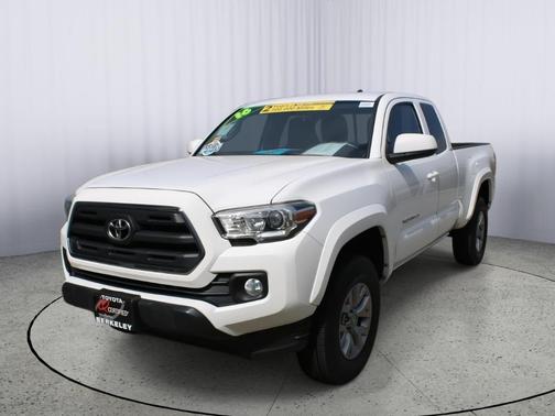 2016 Toyota Tacoma SR5
