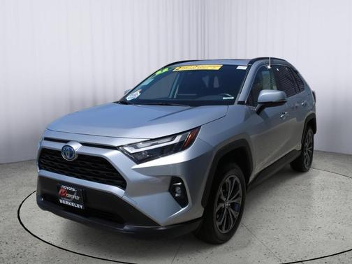2022 Toyota RAV4 Hybrid XLE Premium