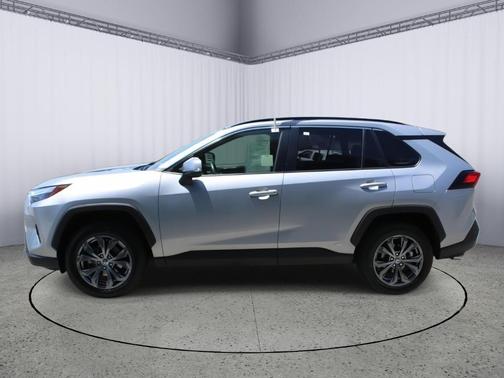 2022 Toyota RAV4 Hybrid XLE Premium