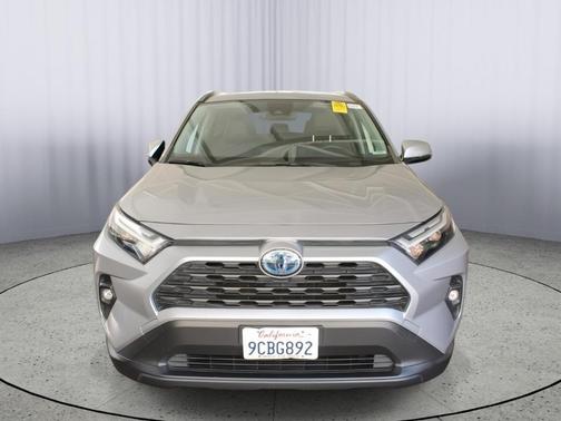 2022 Toyota RAV4 Hybrid XLE Premium