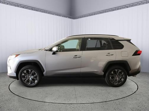 2022 Toyota RAV4 Hybrid XLE Premium