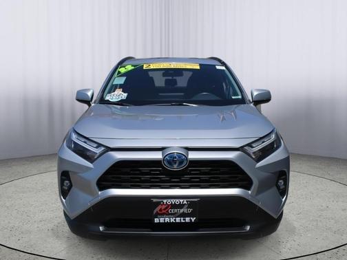 2022 Toyota RAV4 Hybrid XLE Premium