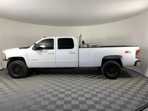 2009 Chevrolet Silverado 3500 LTZ Crew Cab
