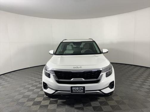 2023 Kia Seltos EX