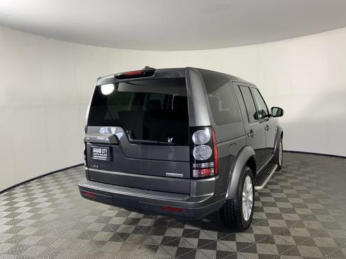 2016 Land Rover LR4 Base