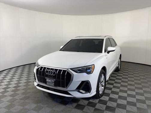 2021 Audi Q3 45 S line Premium
