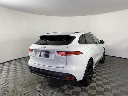 2017 Jaguar F-PACE 20d R-Sport