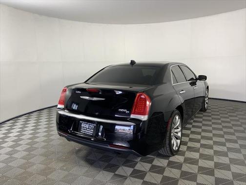 2017 Chrysler 300C Base