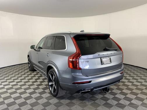 2019 Volvo XC90 T6 R-Design