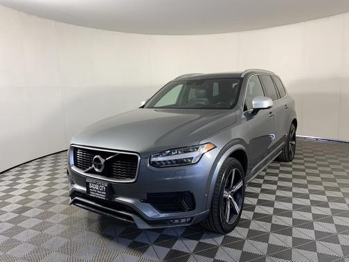2019 Volvo XC90 T6 R-Design