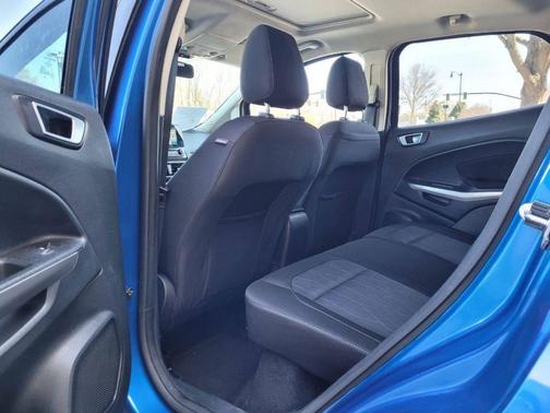 2018 Ford EcoSport SE 4dr Crossover