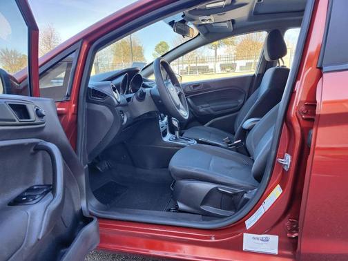 2019 Ford Fiesta SE 4dr Sedan