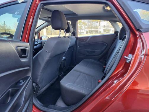 2019 Ford Fiesta SE 4dr Sedan