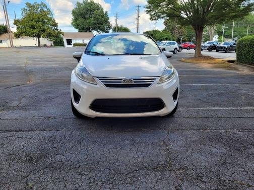 2012 Ford Fiesta SE 4dr Sedan