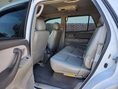 2007 Toyota Sequoia SR5