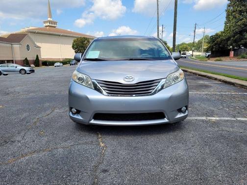2014 Toyota Sienna XLE