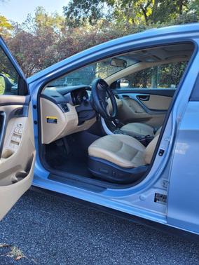 2013 Hyundai ELANTRA Limited