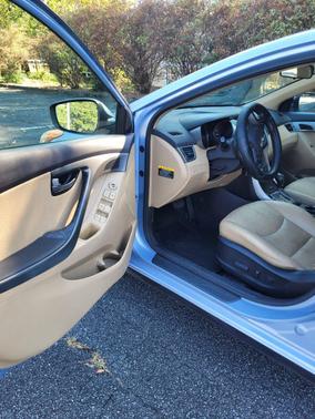 2013 Hyundai ELANTRA Limited