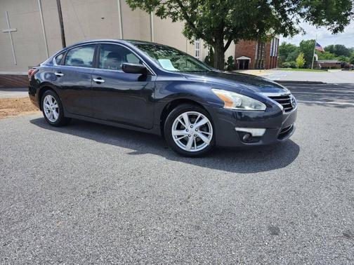 Blue 2015 Nissan Altima 2.5 SV