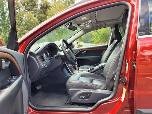 2011 Volvo XC70 3.2