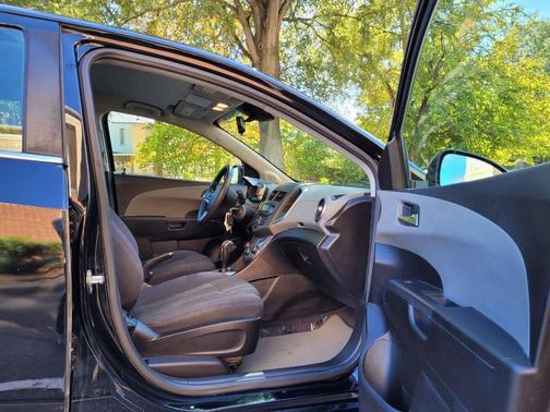 2012 Chevrolet Sonic 2LT