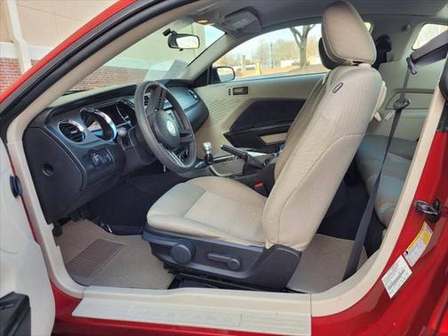 2010 Ford Mustang Base
