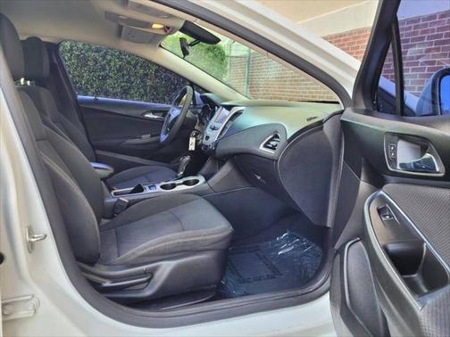 2016 Chevrolet Cruze LS Auto
